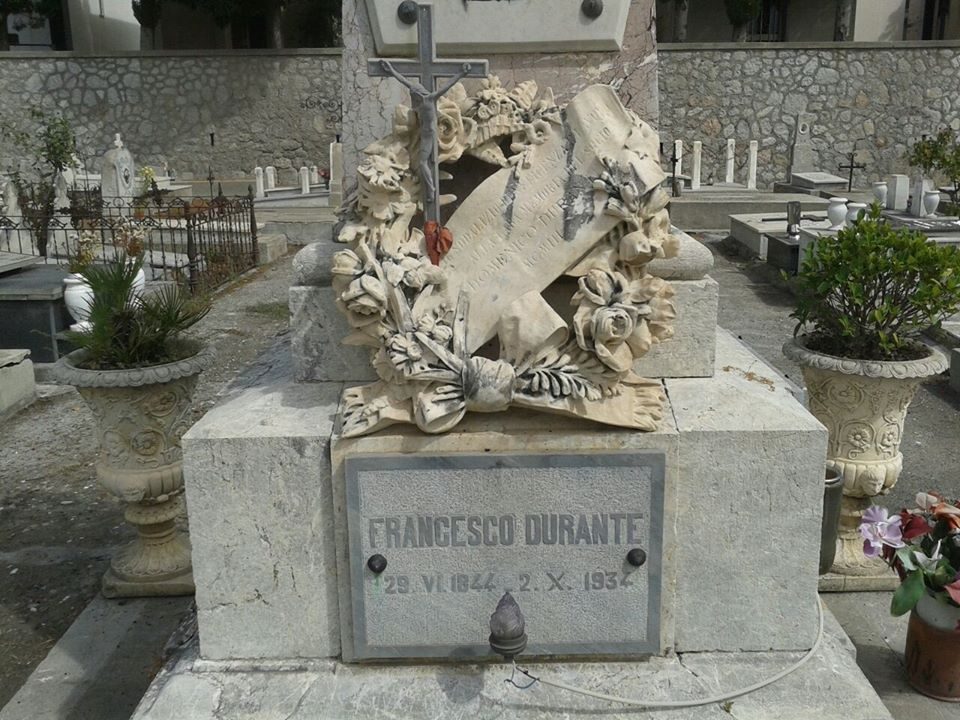 Francesco%20Durante%27s%20tomb2.jpg